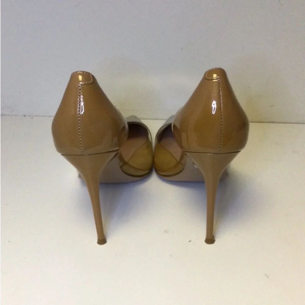 Heels - Picture 4 of 5
